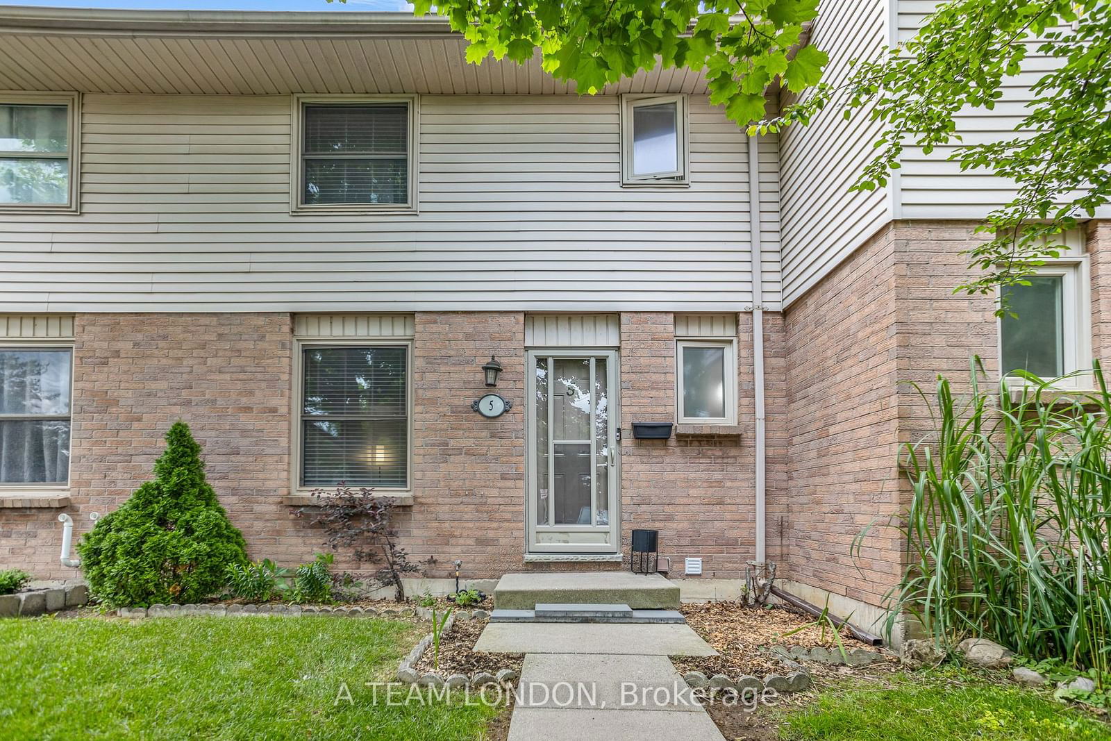 Townhouse for sale at 5-1855 Aldersbrook Road, London, North F, N6G 4R6 - MLS: X11919855