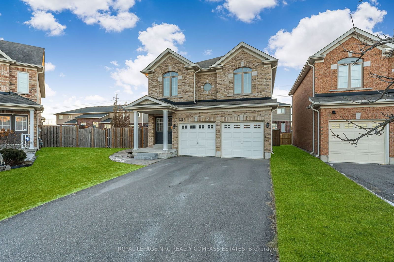 Detached House sold at 37 Colonel Lyall Street, St. Catharines, 455 - Secord Woods, L2P 0B2 - MLS: X11919912