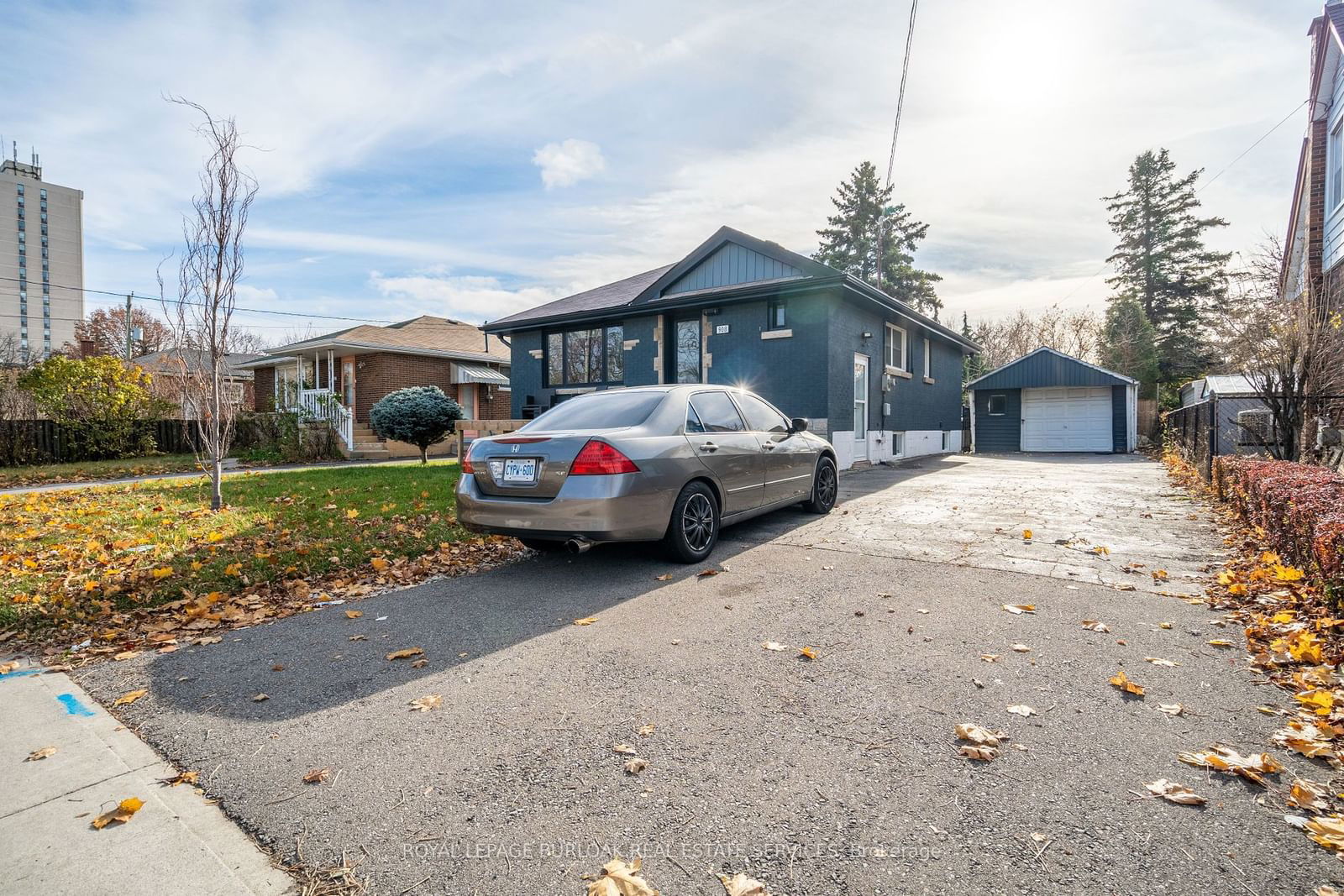 Detached House for lease at Main-908 Fennell Avenue, Hamilton, Macassa, L8V 1W6 - MLS: X11919964