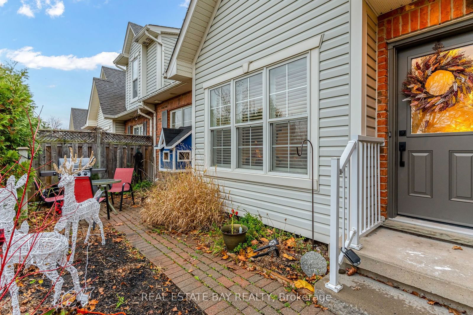 Townhouse for sale at 7-1085 Harrogate Drive, Hamilton, Meadowlands, L9K 1R2 - MLS: X11920201