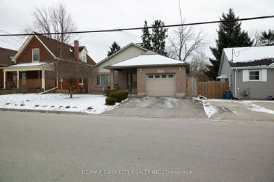 52 BALDWIN Ave, Brantford -  image-0-2