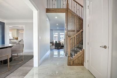 586 Orchards Cres, Windsor - Windsor image-0-2