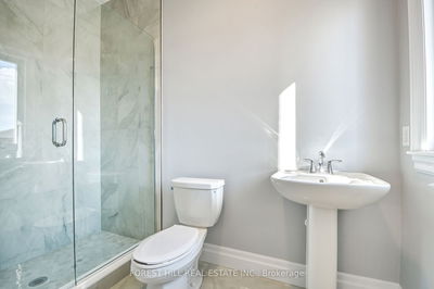 586 Orchards Cres, Windsor - Windsor image-0-4