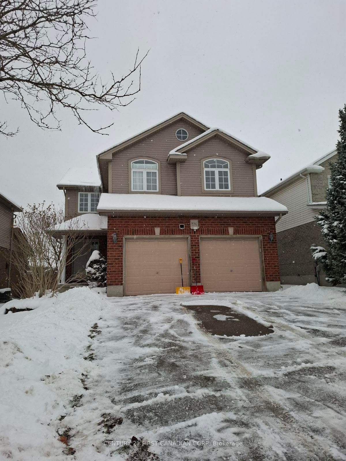 Detached House leased at 896 Garbaldi Avenue, London, North B, N5X 4J8 - MLS: X11920478