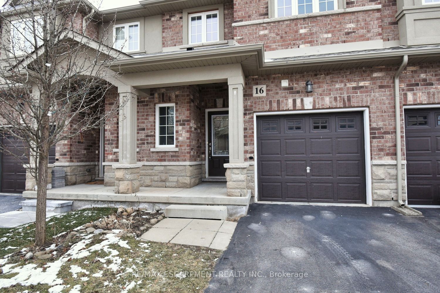 Townhouse for sale at 16-55 Madonna Drive, Hamilton, Carpenter, L9B 0H2 - MLS: X11920545