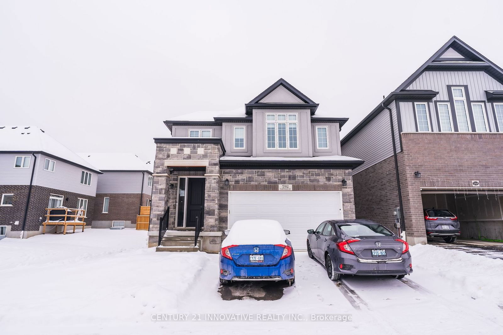 Detached House for lease at Main-592 Nathalie Crescent, Kitchener, N2E 0H9 - MLS: X11920612