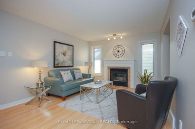 56 FORESTVIEW Cres, Bells Corners and South to Fallowfield - 7802 - Westcliffe Estates image-0-3