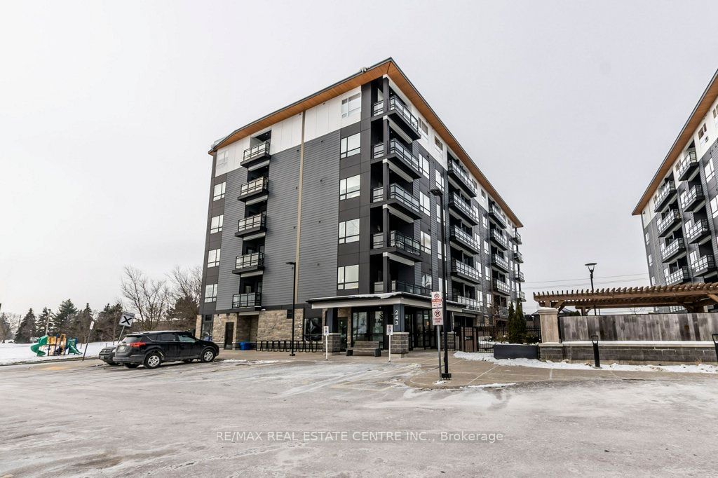 Condo sold at 404-243 Northfield Drive, Waterloo, N2K 0H2 - MLS: X11920831