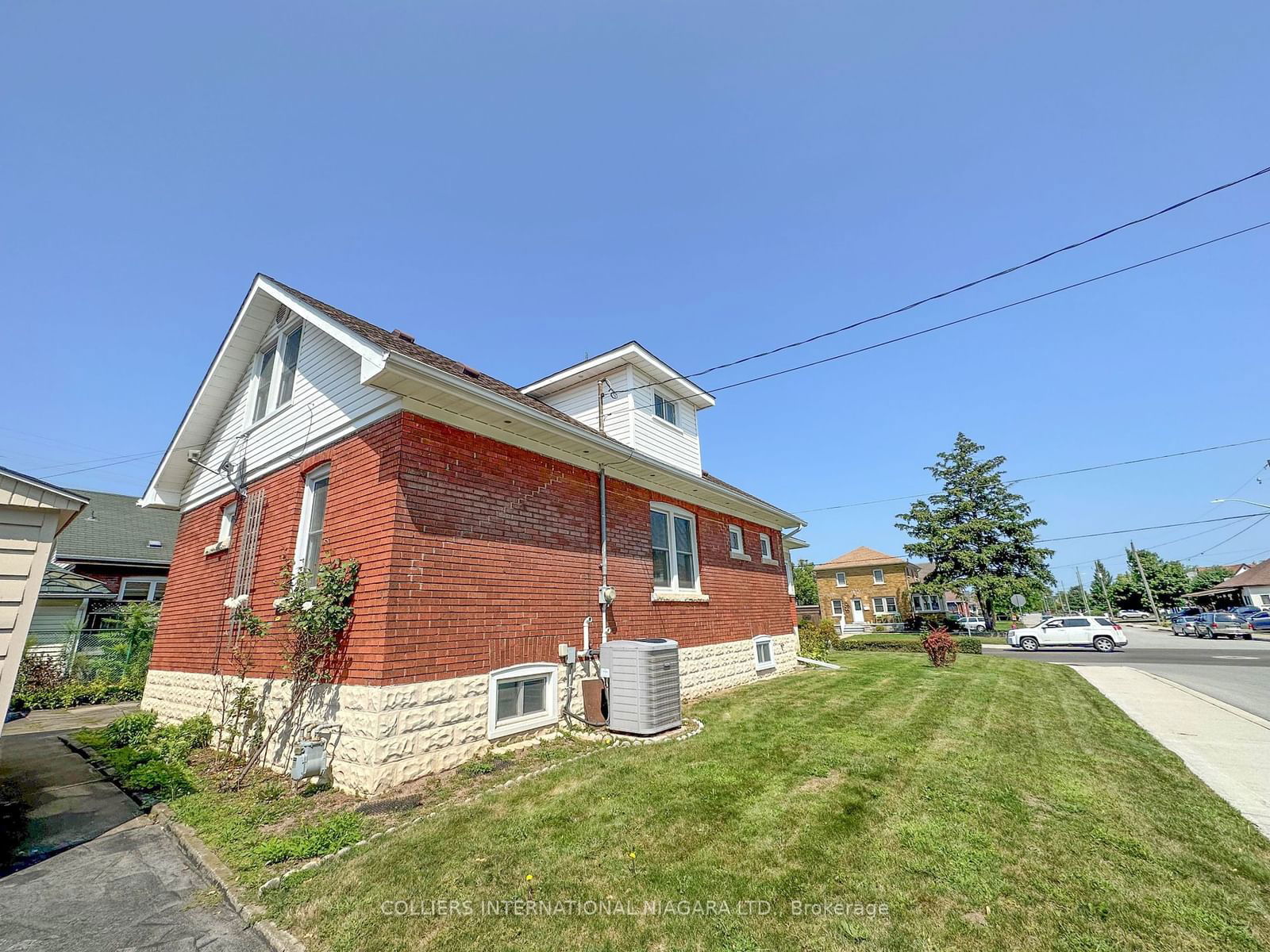 Detached House for sale at 5212 BRIDGE Street, Niagara Falls, 211 - Cherrywood, L2E 2T3 - MLS: X11920953