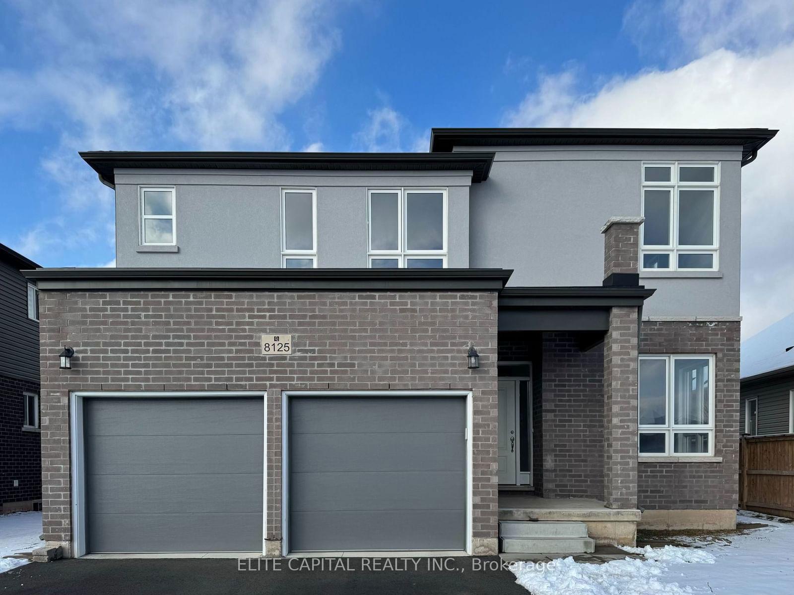 Detached House for sale at 8125 Brookside Drive, Niagara Falls, 213 - Ascot, L2H 3T9 - MLS: X11921032