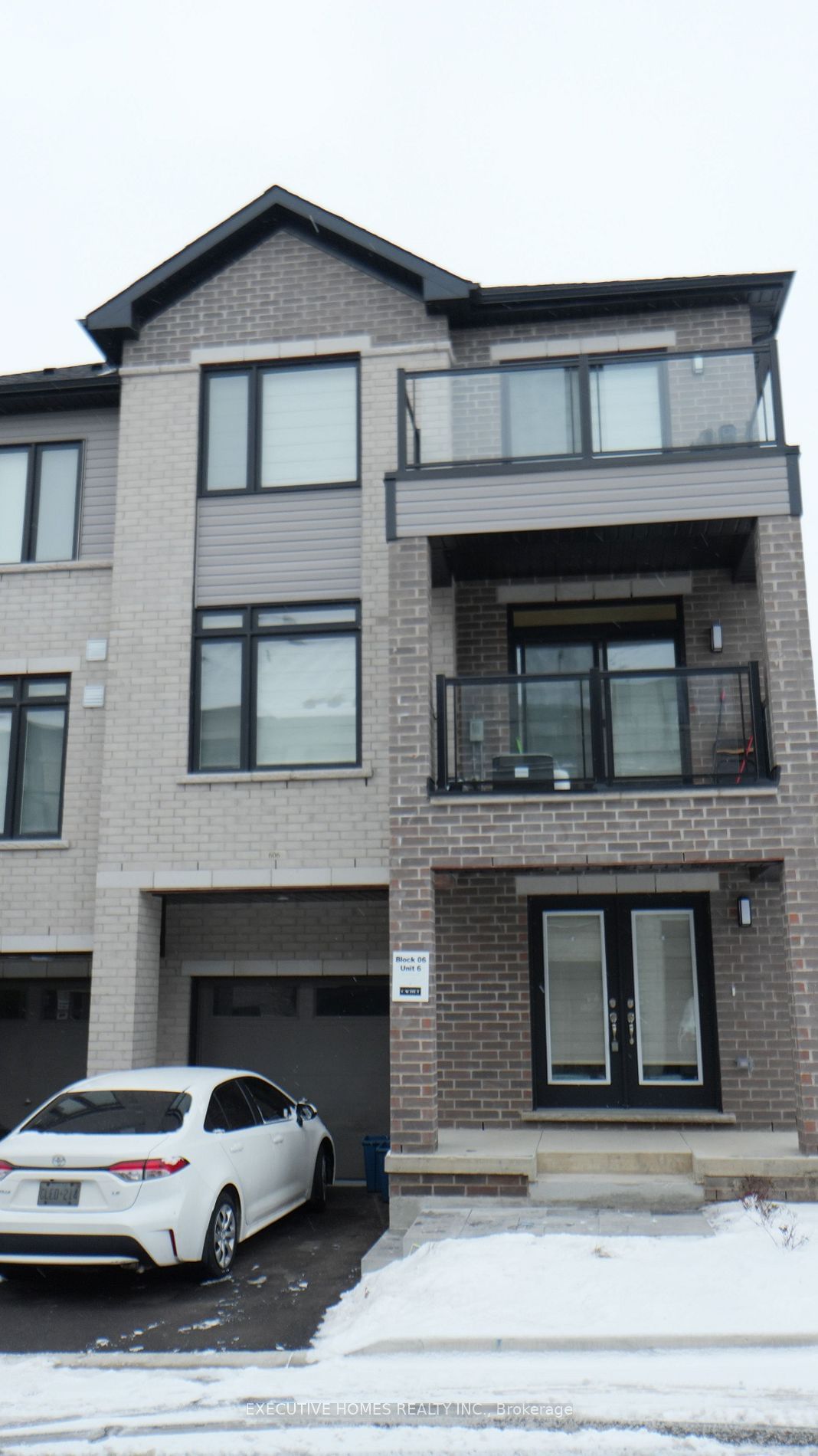 Townhouse for sale at 606-585 Colborne Street, Brantford, N3S 3M7 - MLS: X11921099