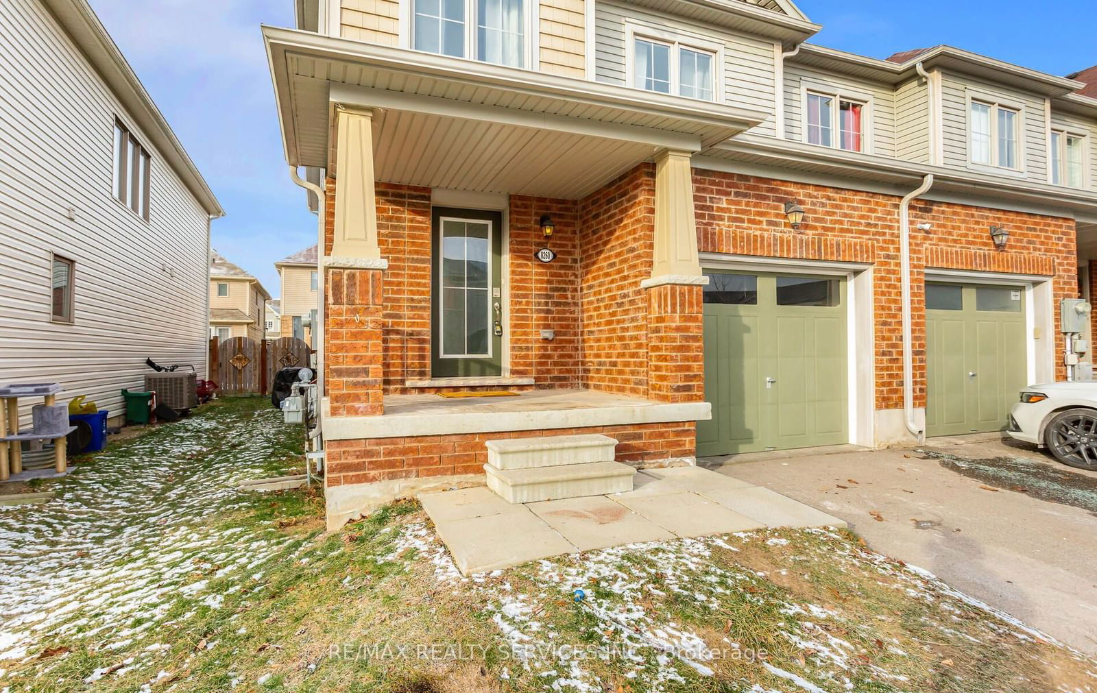 Townhouse for sale at 8260 Tulip Tree Drive, Niagara Falls, 222 - Brown, L2H 0N4 - MLS: X11921107