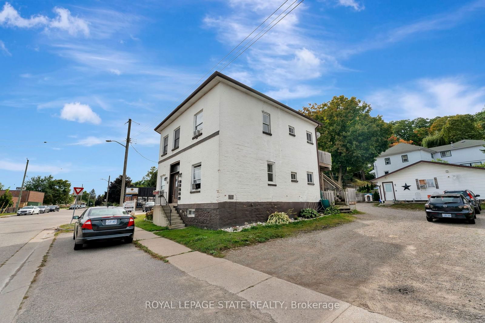 Semi-Detached House for sale at 49 Dumfries Street, Brant, Paris, N3L 2C9 - MLS: X11921126