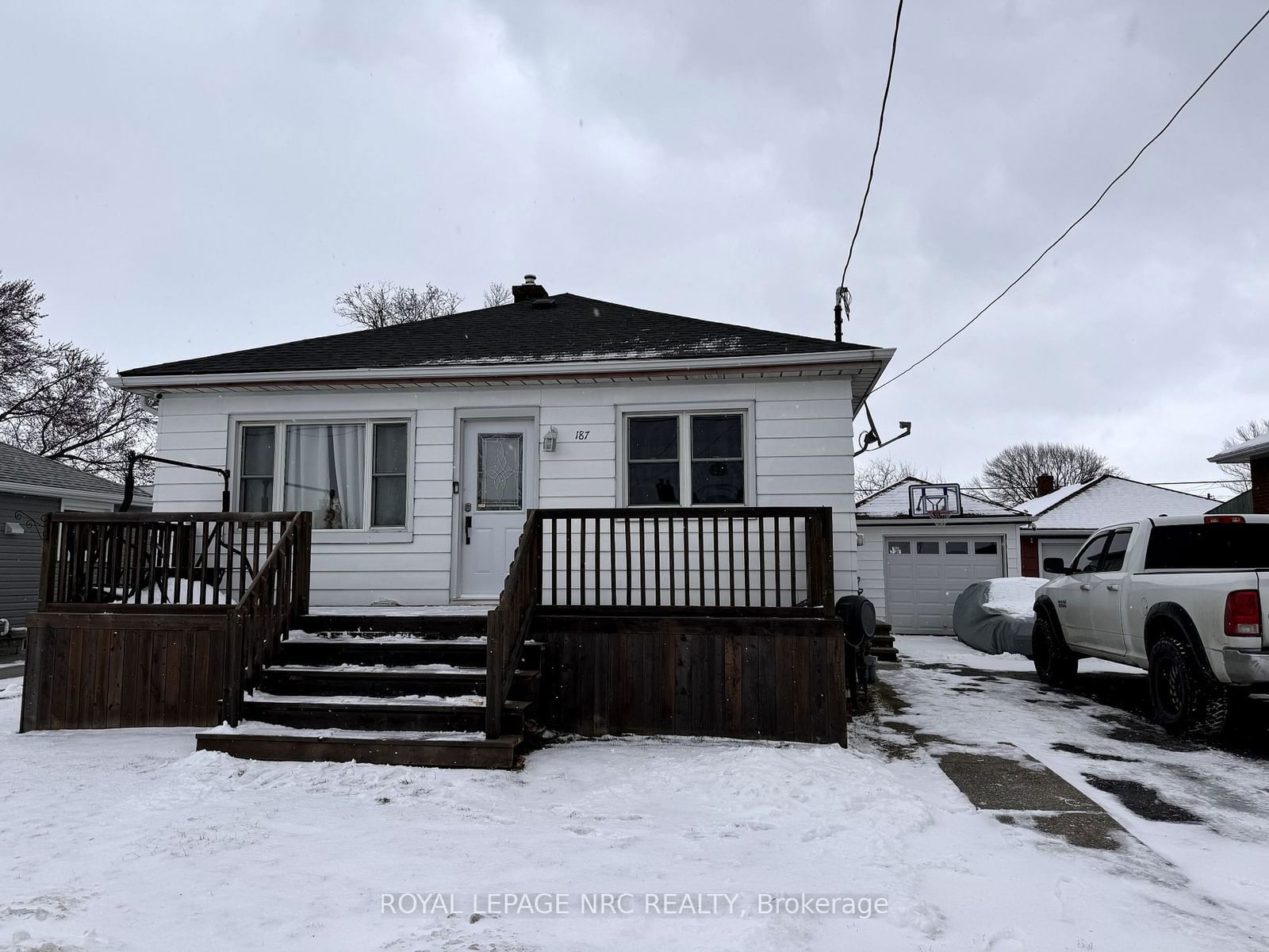 Detached House for sale at 187 Clarke Street, Port Colborne, L3K 2L4 - MLS: X11921486