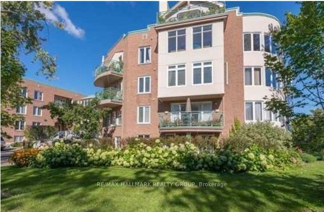 Condo sold at 202 C-997 North River Road, Overbrook - Castleheights and Area, 3501 - Overbrook, K1K 3V5 - MLS: X11921810