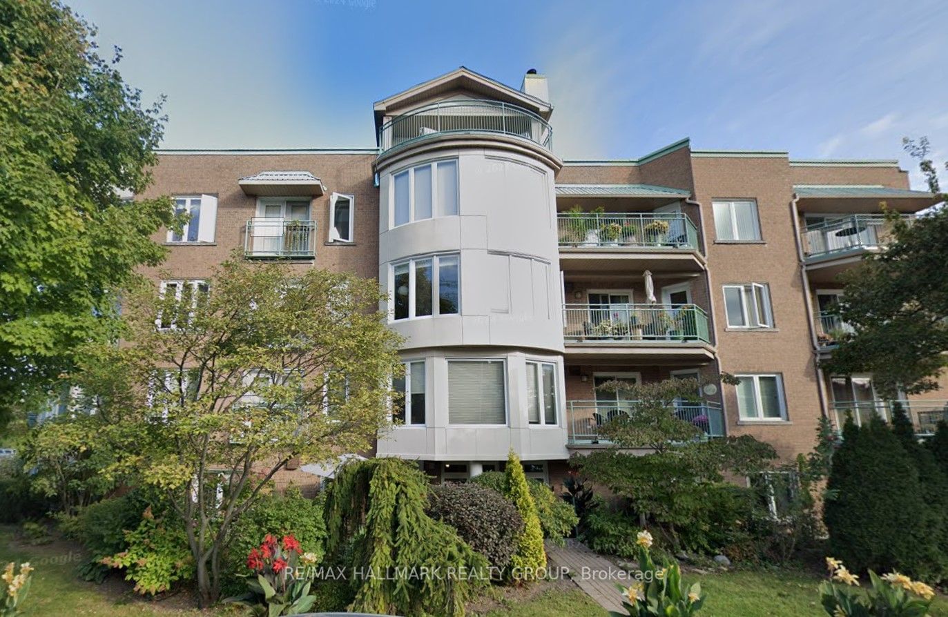 Condo sold at 202 C-997 North River Road, Overbrook - Castleheights and Area, 3501 - Overbrook, K1K 3V5 - MLS: X11921810