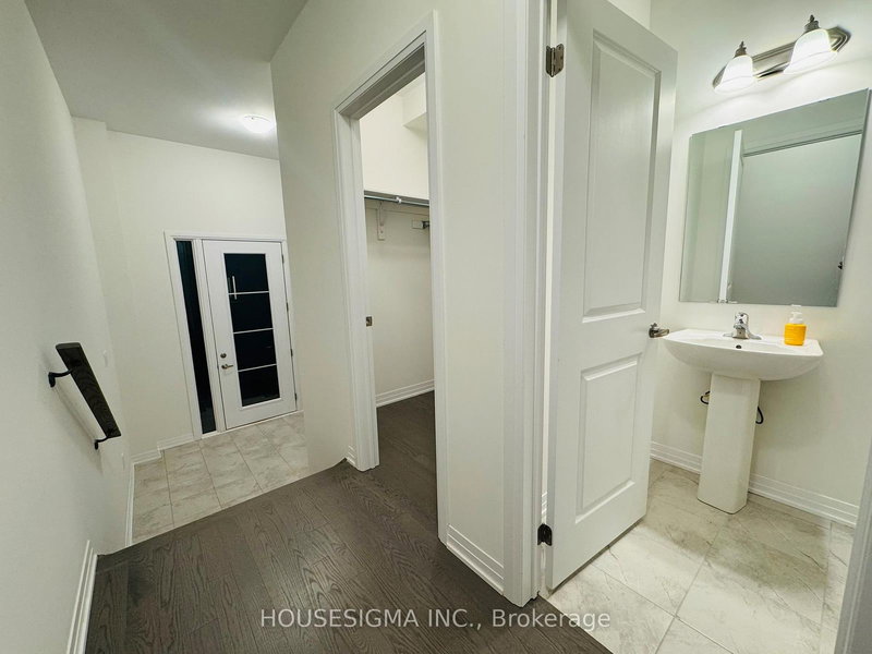 640 Windwood Dr, Hamilton, L0R 1C0 | Image 2