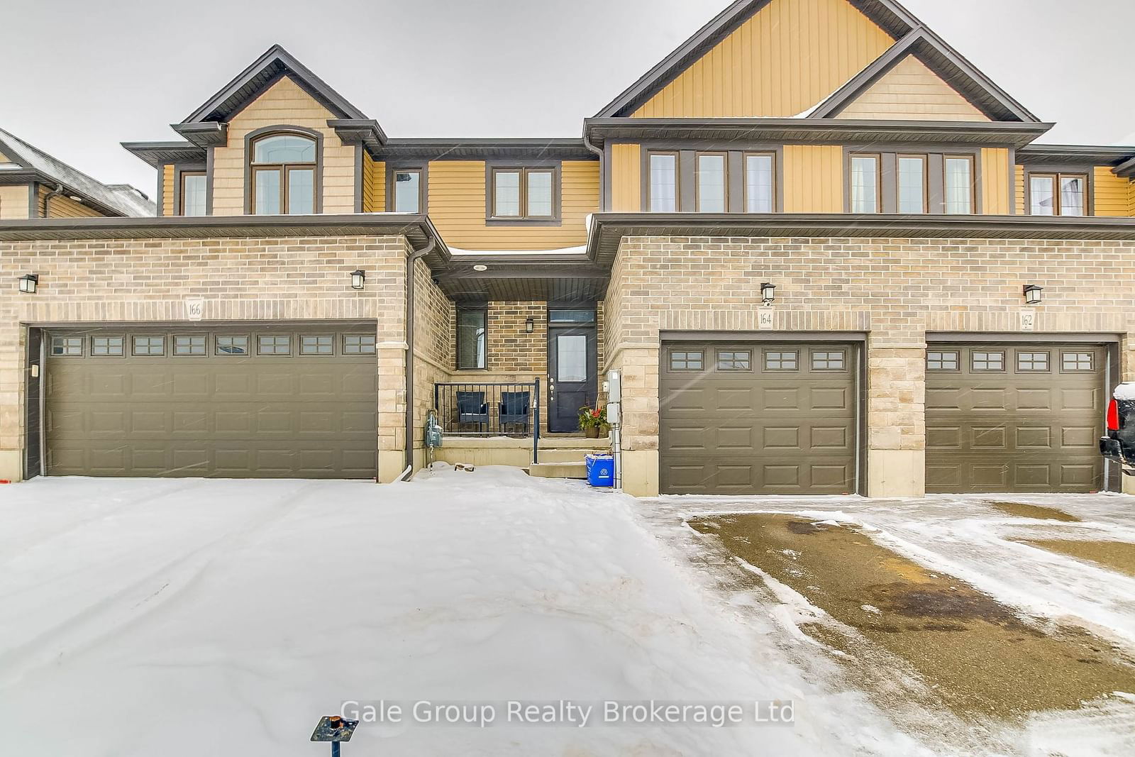 Townhouse for sale at 164 Links Crescent, Woodstock, North, N4T 0K7 - MLS: X11921859