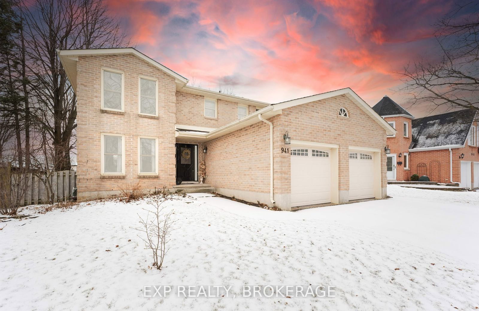 Detached House for sale at 941 AMBLESIDE Crescent, Kingston, North of Taylor-Kidd Blvd, K7P 2B5 - MLS: X11921930