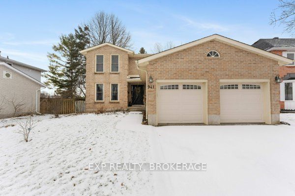 Detached House for sale at 941 AMBLESIDE Crescent, Kingston, North of Taylor-Kidd Blvd, K7P 2B5 - MLS: X11921930