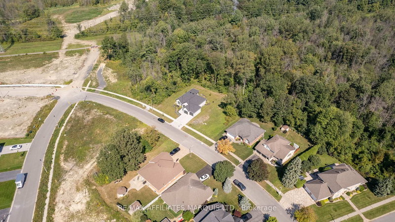 1265 RIVERDALE Ave, Cornwall, K6J 0B7 | Image 3