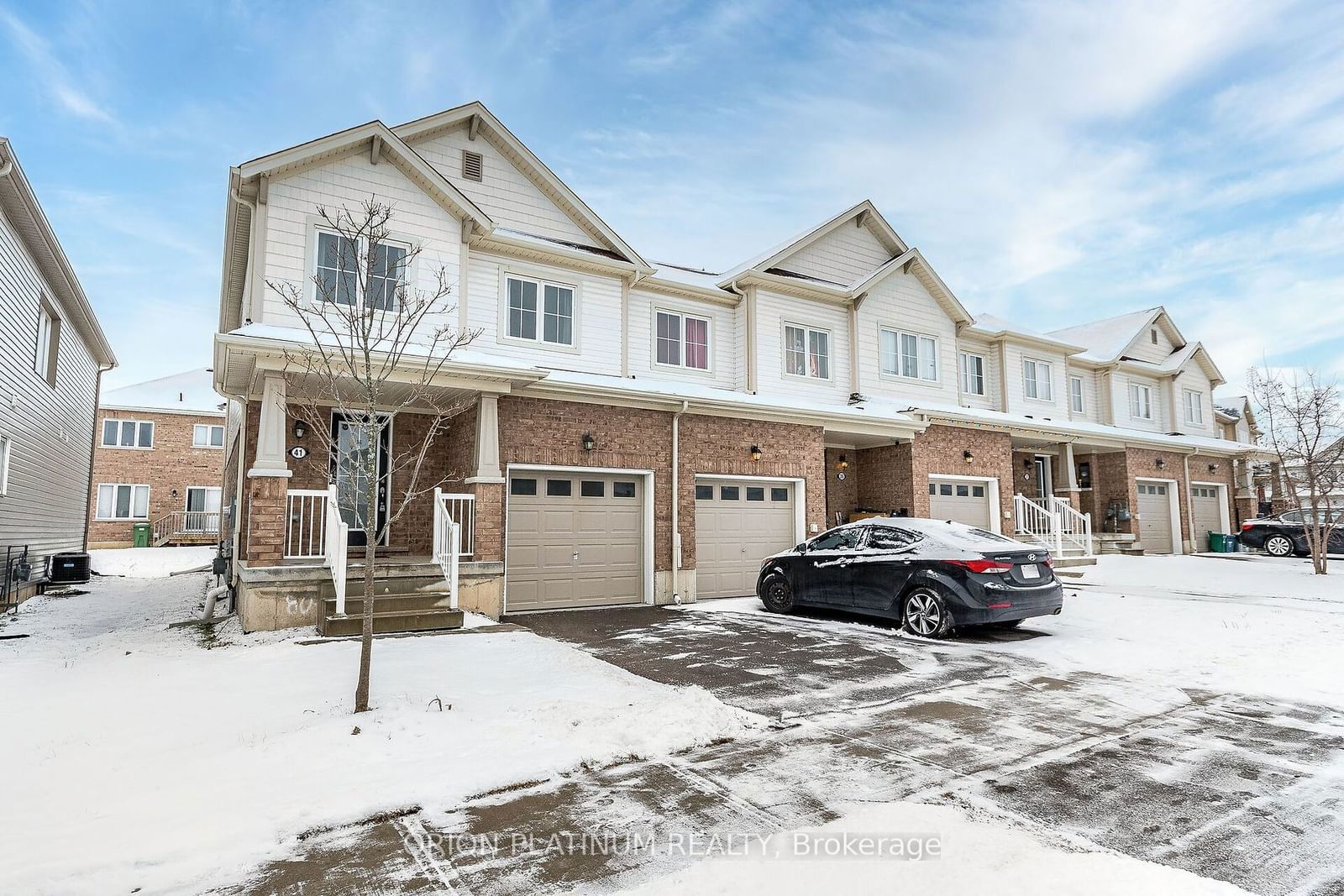 Townhouse sold at 41 Butcher Crescent, Brantford, N3T 0P2 - MLS: X11922158