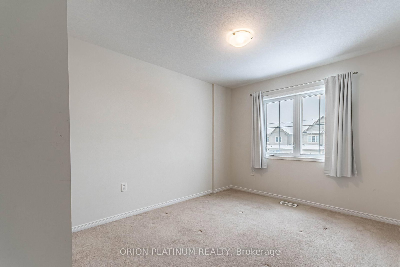 Listing Image 30