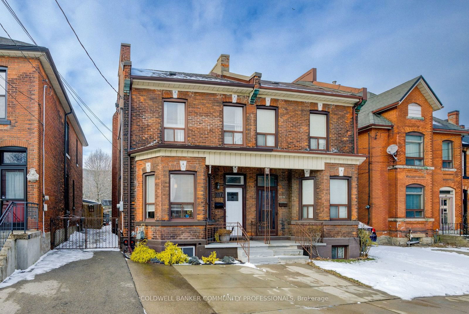 Building at 117 Pearl Street, Hamilton, Strathcona