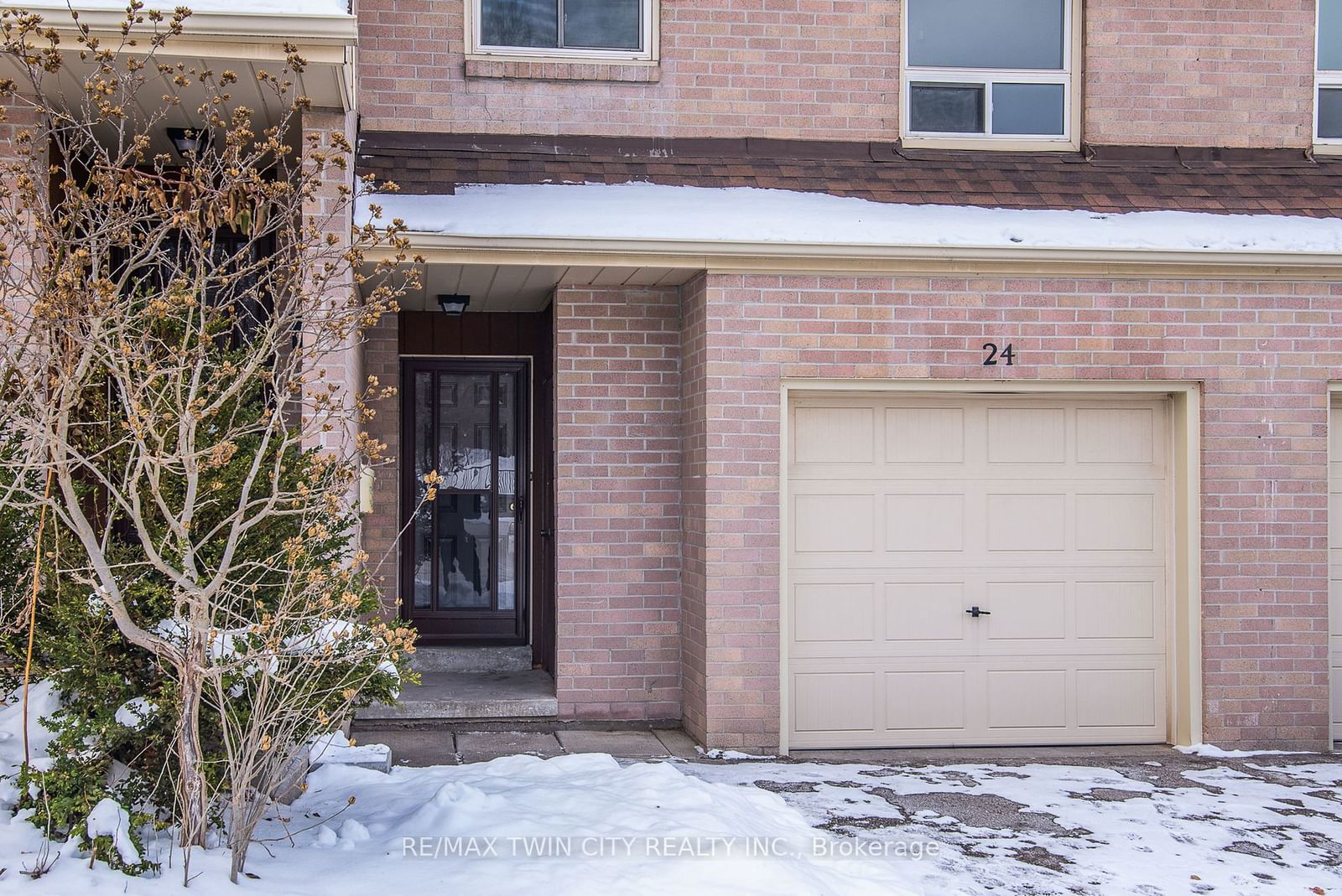 Townhouse for sale at 24-634 Strasburg Road, Kitchener, N2E 2G8 - MLS: X11922288