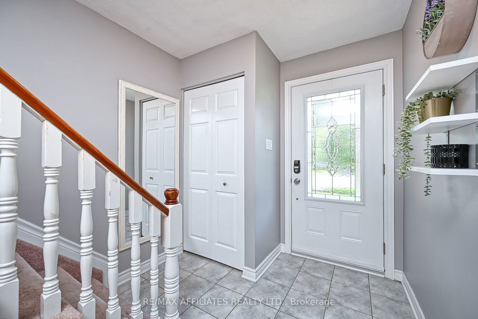 Detached House sold at 28 Ormsby Drive, Stittsville - Munster - Richmond, 8204 - Richmond, K0A 2Z0 - MLS: X11922312