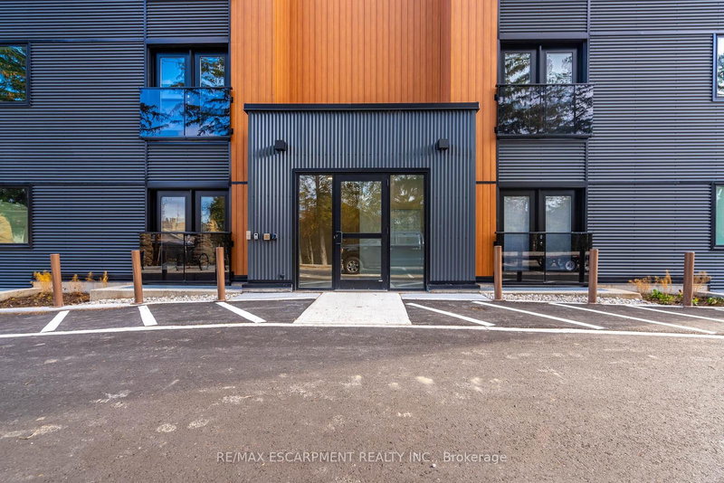 304 - 259 King St E, Hamilton, L8G 1M1 | Image 2