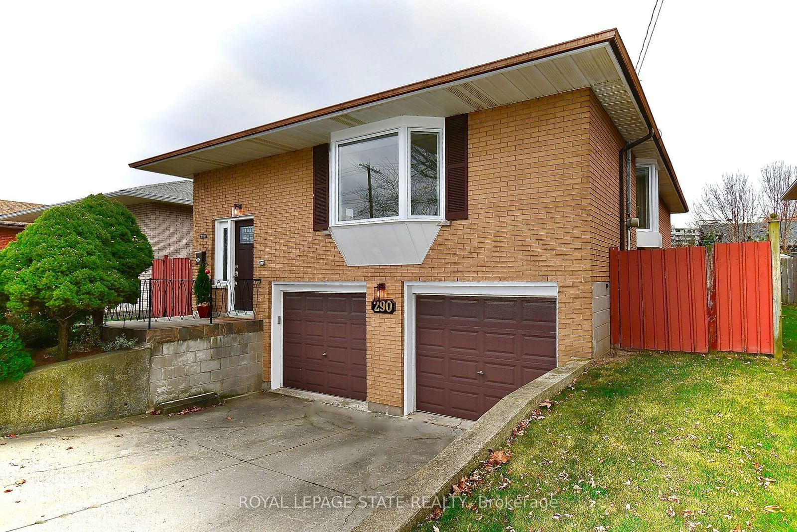 Detached House for sale at 290 Carson Drive, Hamilton, Lisgar, L8T 2X7 - MLS: X11922417