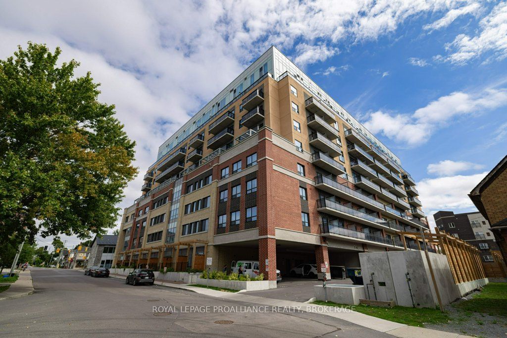 Condo sold at 320-652 PRINCESS Street, Kingston, Central City East, K7L 1E5 - MLS: X11922562