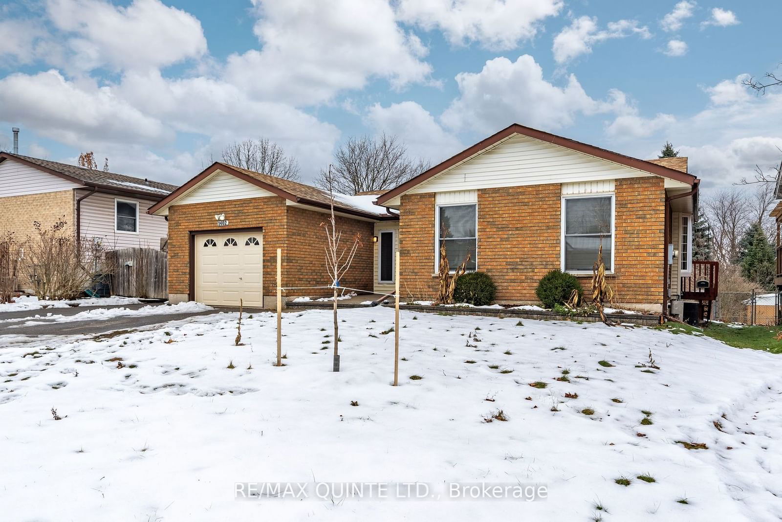 Detached House sold at 1402 Clearview Drive, Peterborough, Monaghan, K9K 1Z8 - MLS: X11922638