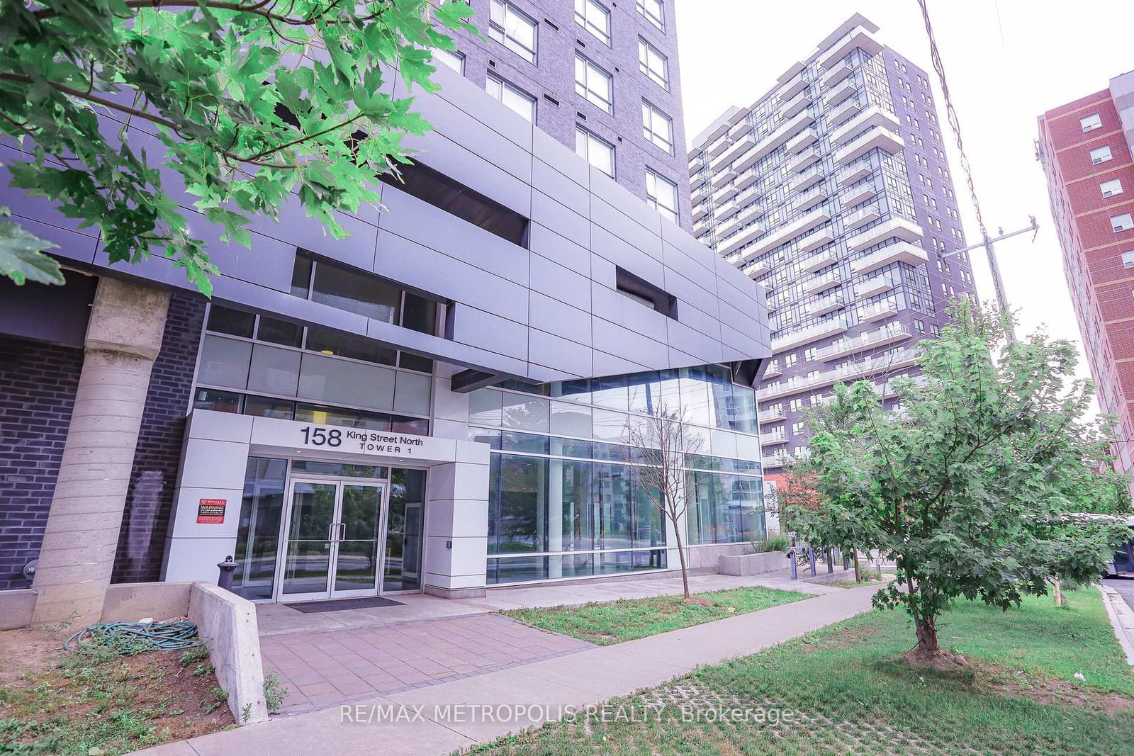 Condo for sale at 303-158 King Street, Waterloo, N2J 2Y2 - MLS: X11922676