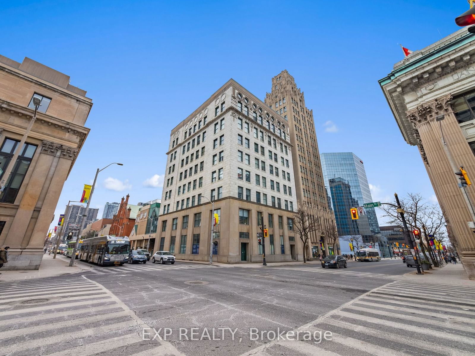 Condo sold at 710-36 James Street, Hamilton, Central, L8P 4W4 - MLS: X11922822