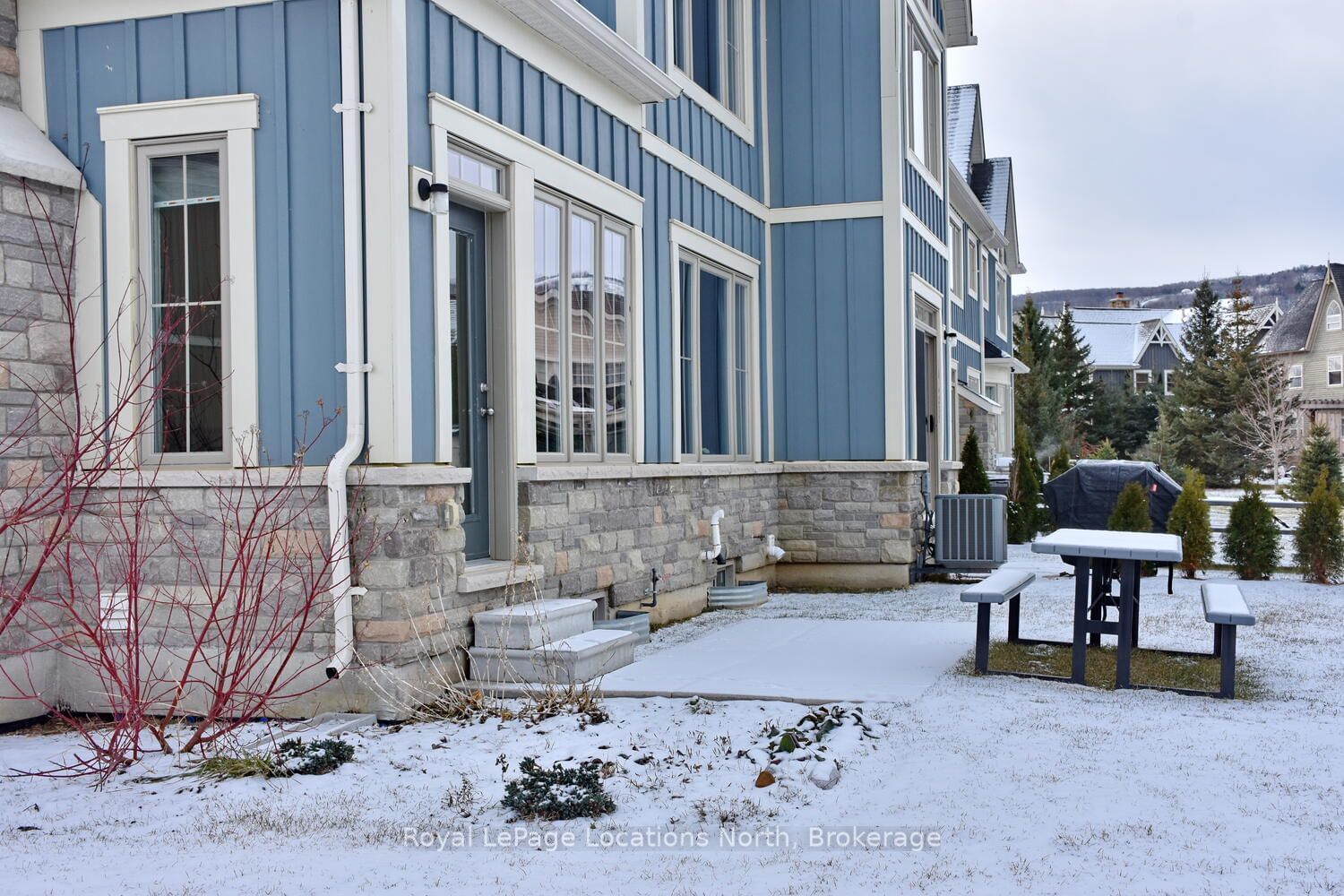 Townhouse for sale at 28-171 Snowbridge Way, Blue Mountains, Blue Mountain Resort Area, L9Y 0V1 - MLS: X11922917