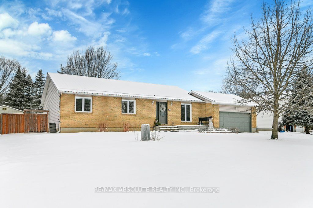 Detached House for sale at 518 Gascon Street, Russell, 601 - Village of Russell, K4R 1C6 - MLS: X11922983