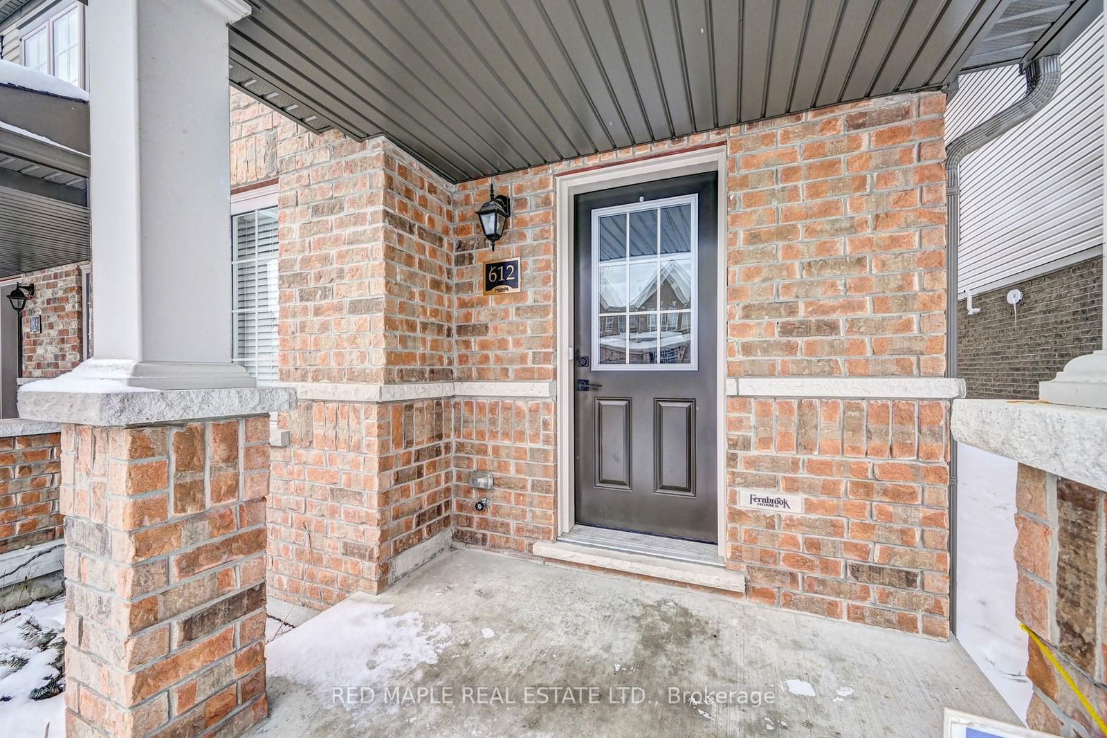 Townhouse sold at 612 Linden Drive, Cambridge, N3H 0C9 - MLS: X11923114