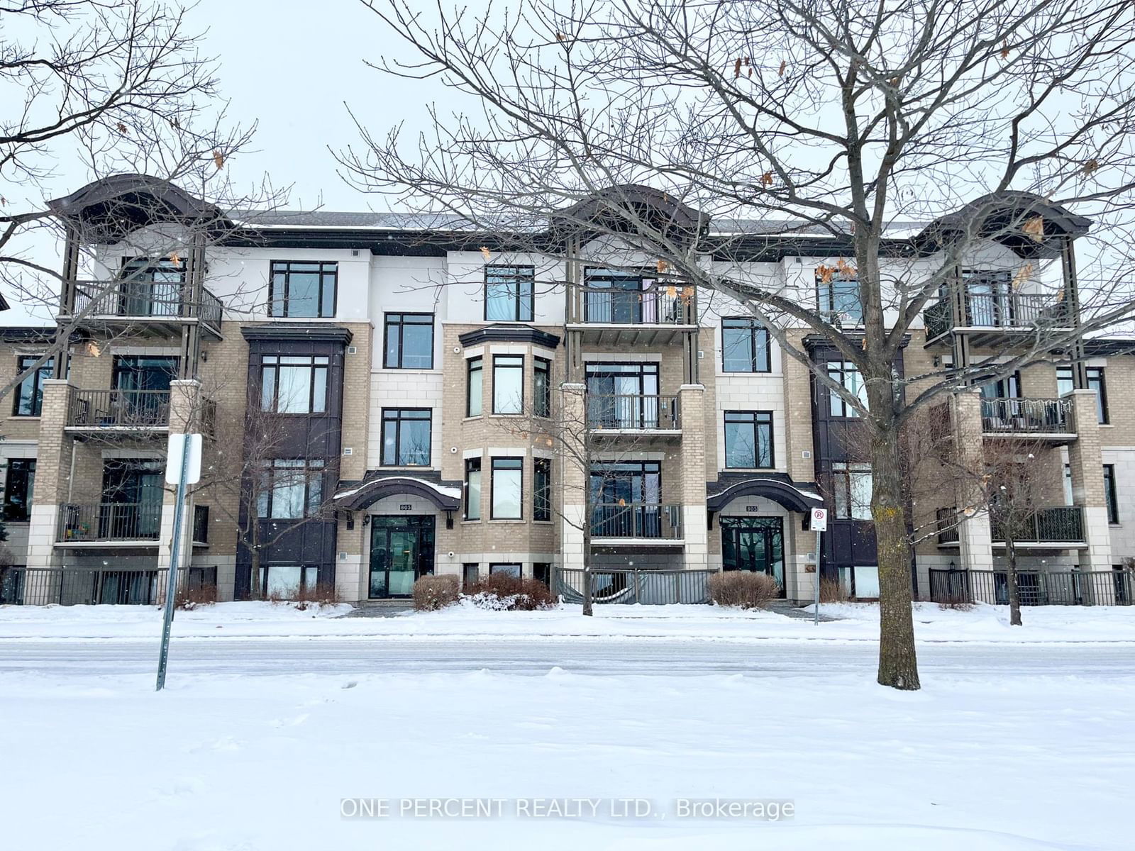 Condo for sale at 204-805 Beauparc, Cyrville - Carson Grove - Pineview, 2201 - Cyrville, K1J 0B5 - MLS: X11923279