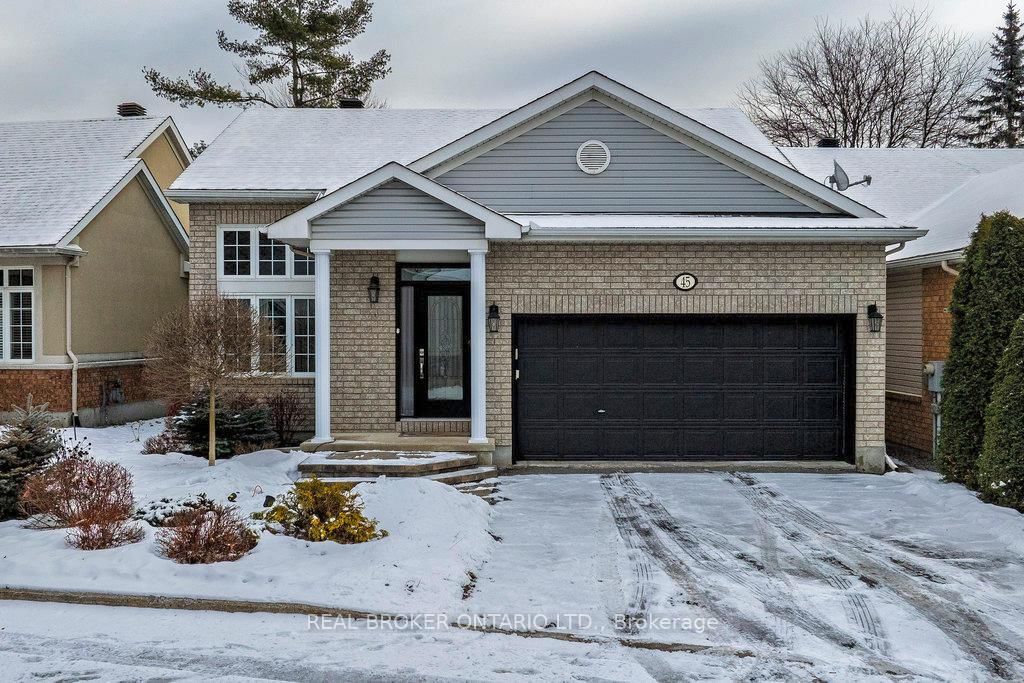 Detached House sold at 45 Paxton Lane, Ottawa, Blackburn Hamlet, K1B 1B7 - MLS: X11923469