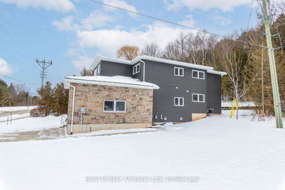 2375 3rd Ave, Owen Sound - Owen Sound image-0-1