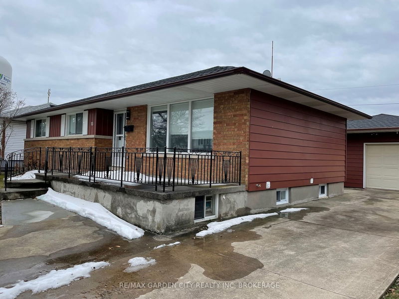 home for lease on MAIN-15 ALLANBURG Road S