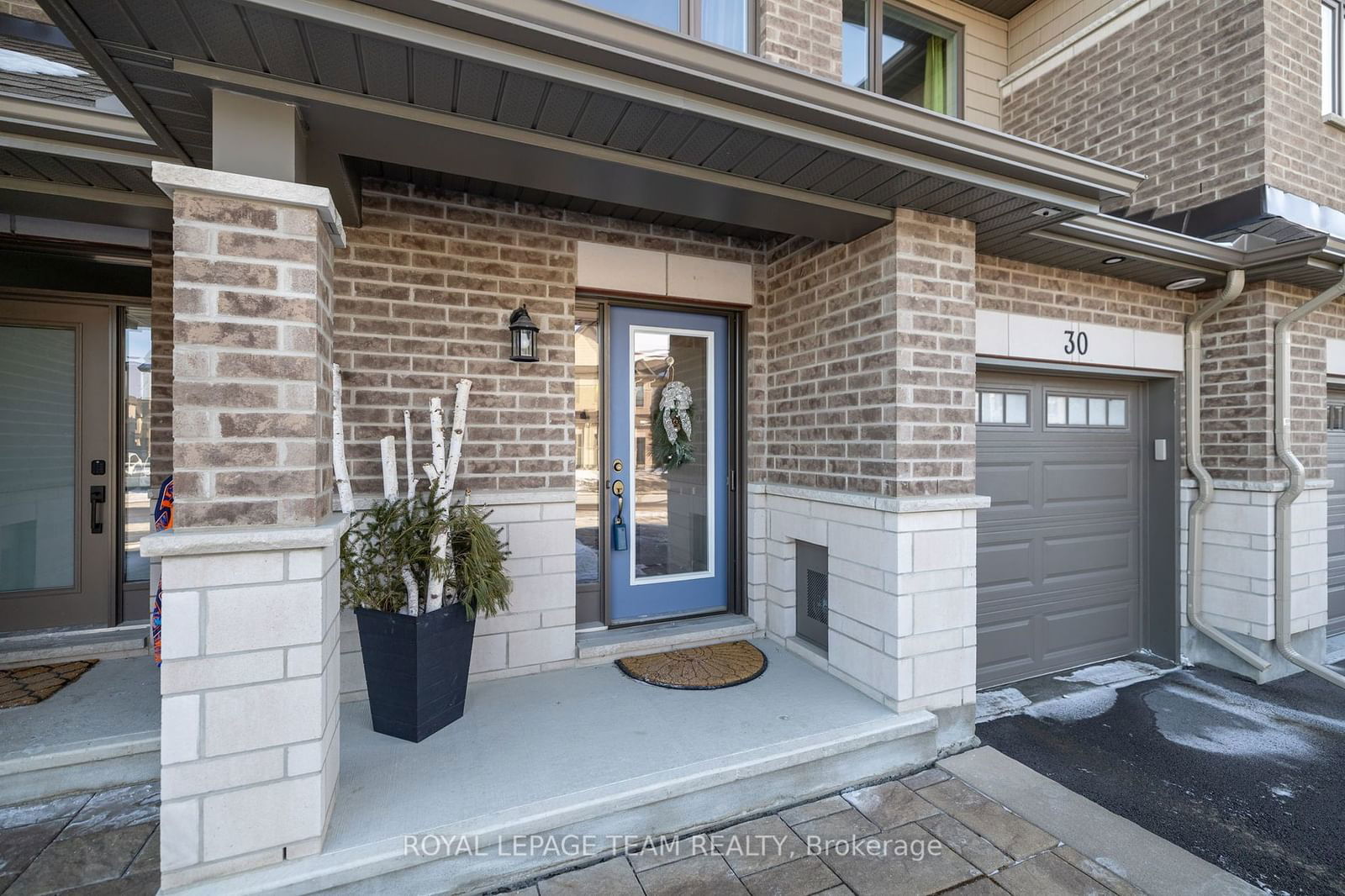 Townhouse for sale at 30 Porter Street, Stittsville - Munster - Richmond, 8203 - Stittsville (South), K2S 2L9 - MLS: X11923977