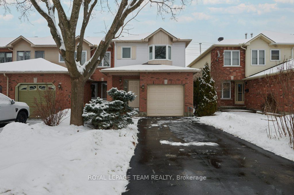 Townhouse sold at 47 Grenadier Way, Barrhaven, 7706 - Barrhaven - Longfields, K2J 4L4 - MLS: X11924055