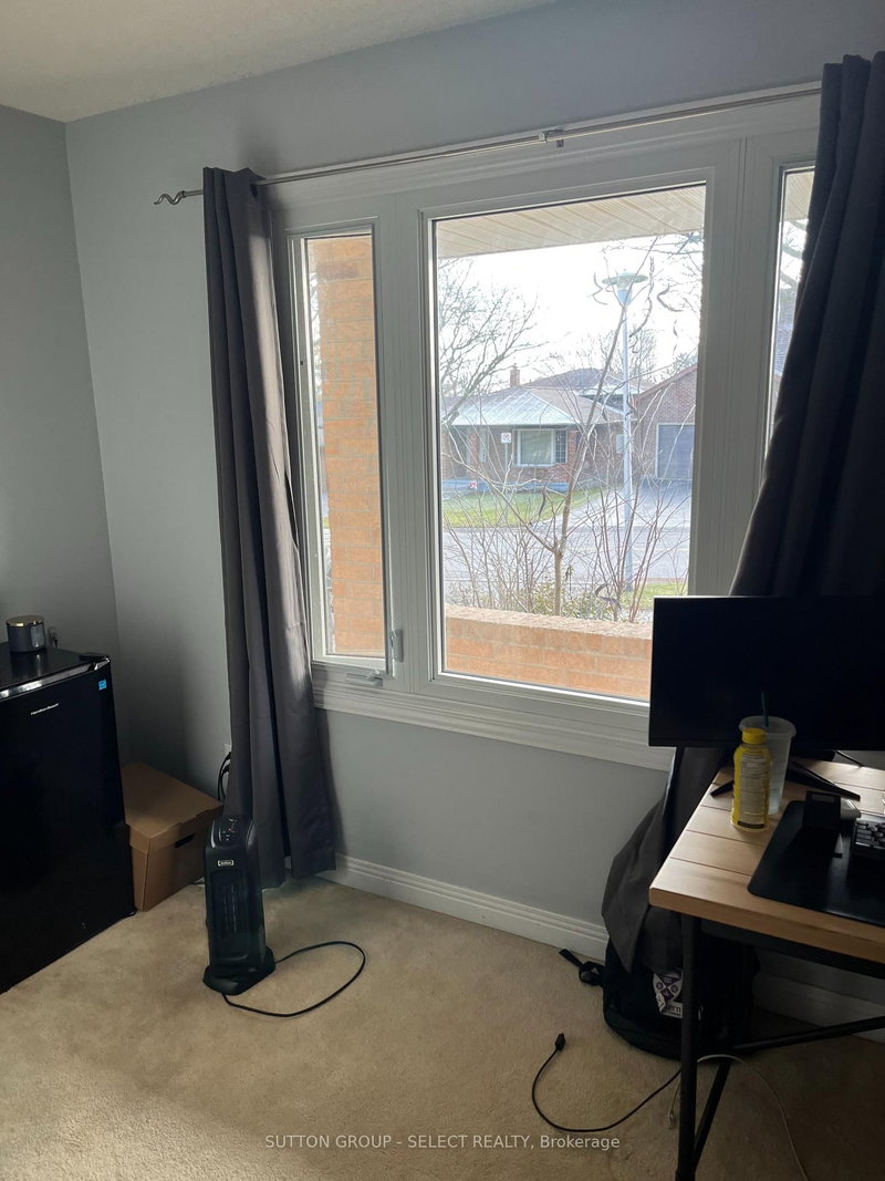 4 CHEPSTOW Gate, London North, N6G 3S7 | Image 3