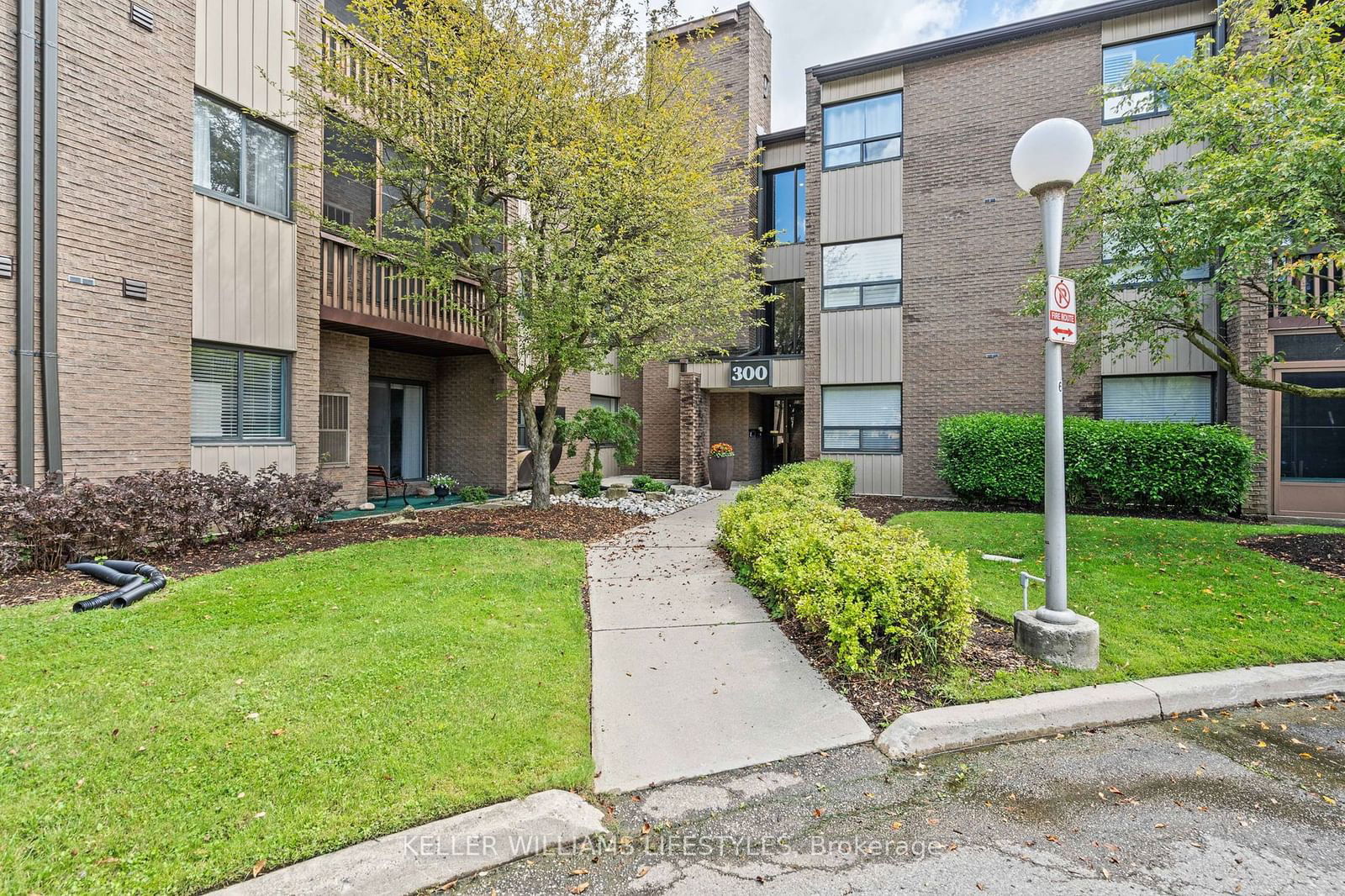 Condo for sale at 116-300 Everglade Crescent, London, North P, N6H 4P8 - MLS: X11924454