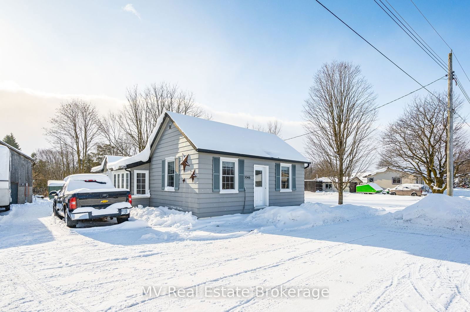 Detached House sold at 3046 Station Road, Howick, Howick Twp, N0G 1V0 - MLS: X11924489