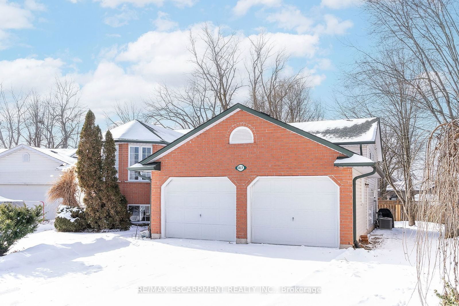 Detached House for sale at 817 Woodside Court, Fort Erie, L2A 6R5 - MLS: X11924526