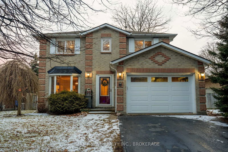 home for sale on 5 Chartwell Crescent